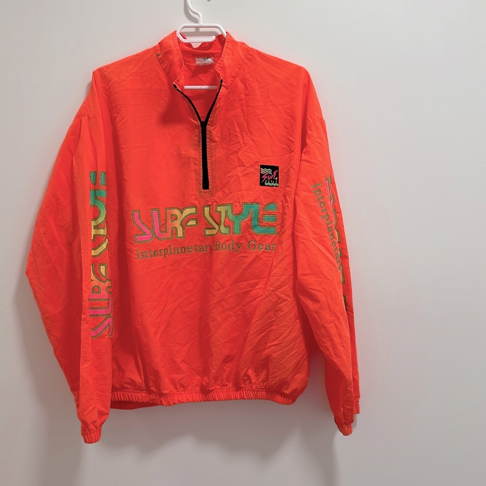 Surf Style lightweight neon pullover